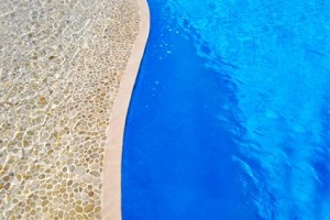 DE vinyl swimming pool