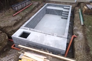 new concrete pool installation