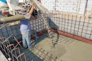 putting concrete in new pool
