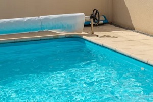 inground vinyl pool with cover